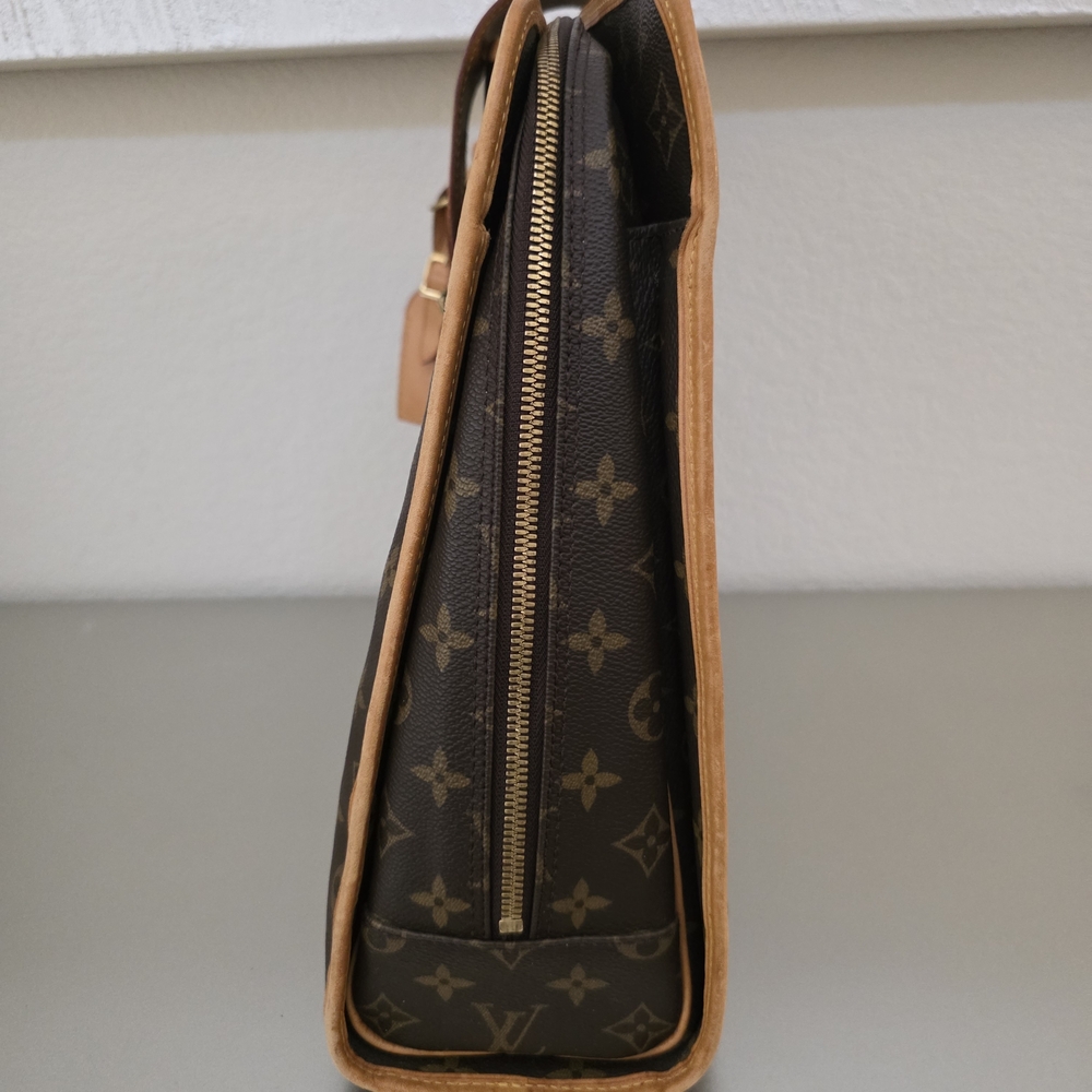 *VERY RARE** Louis Vuitton Monogram Rivoli Briefcase / Tote / Satchel - Picture 4 of 16